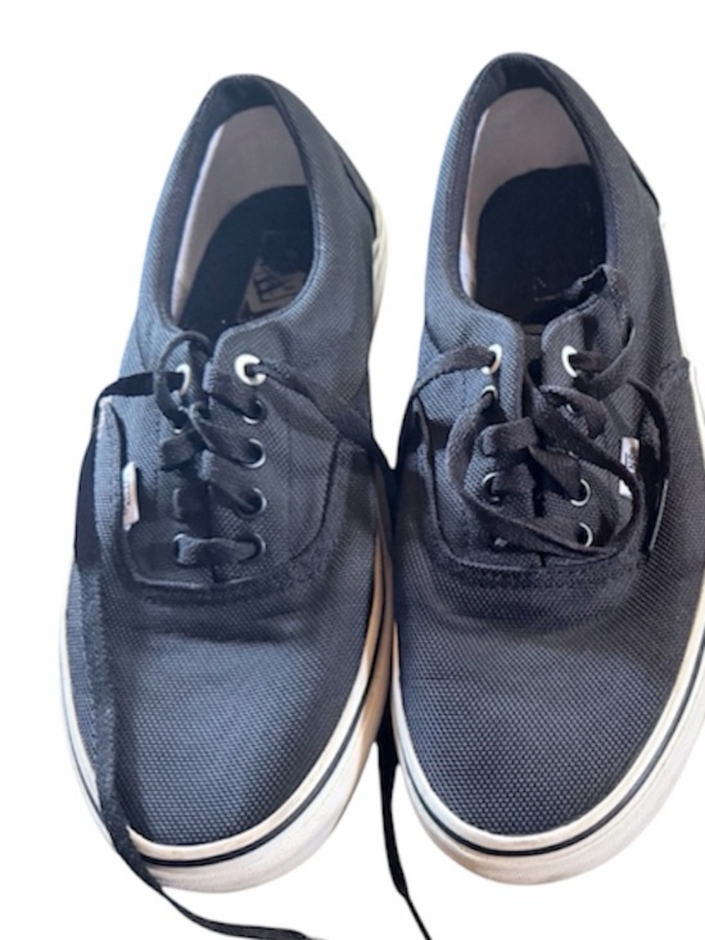Vans Black Low-Profile Canvas Sneakers men’s 9.5 women’s 11 us size